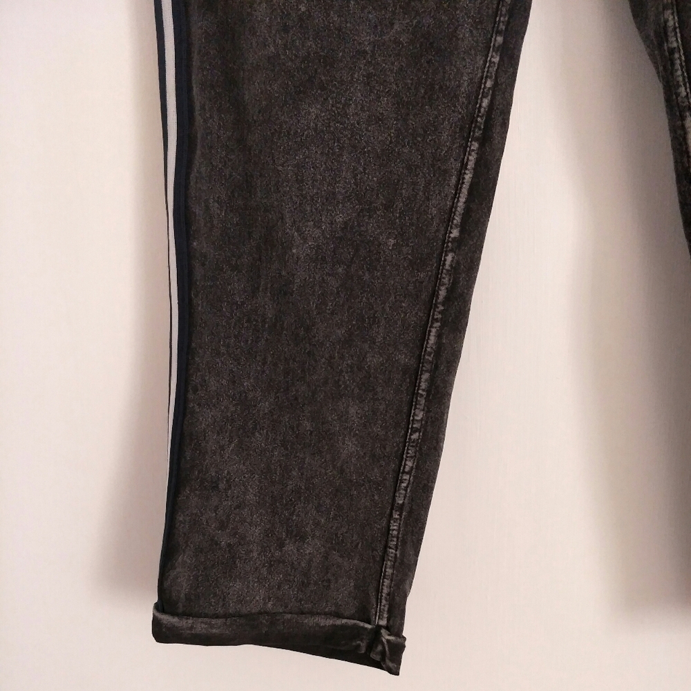 New Andrew Marc Tights - Picture 5 of 8